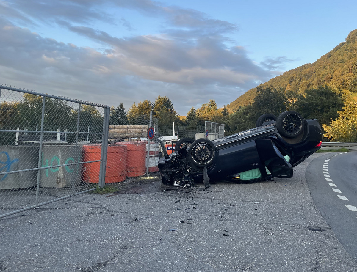 Neo1 Mein Radio Selbstunfall In Malters Auf Rengglochstrasse Auto